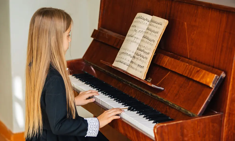 تأثیر یادگیری پیانو بر رشد ذهنی کودکان | نل پیانو